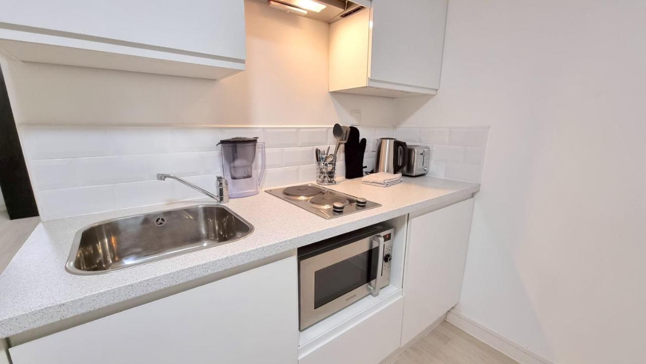 Spacious City Studio / Wifi / Parking Ливерпуль Экстерьер фото