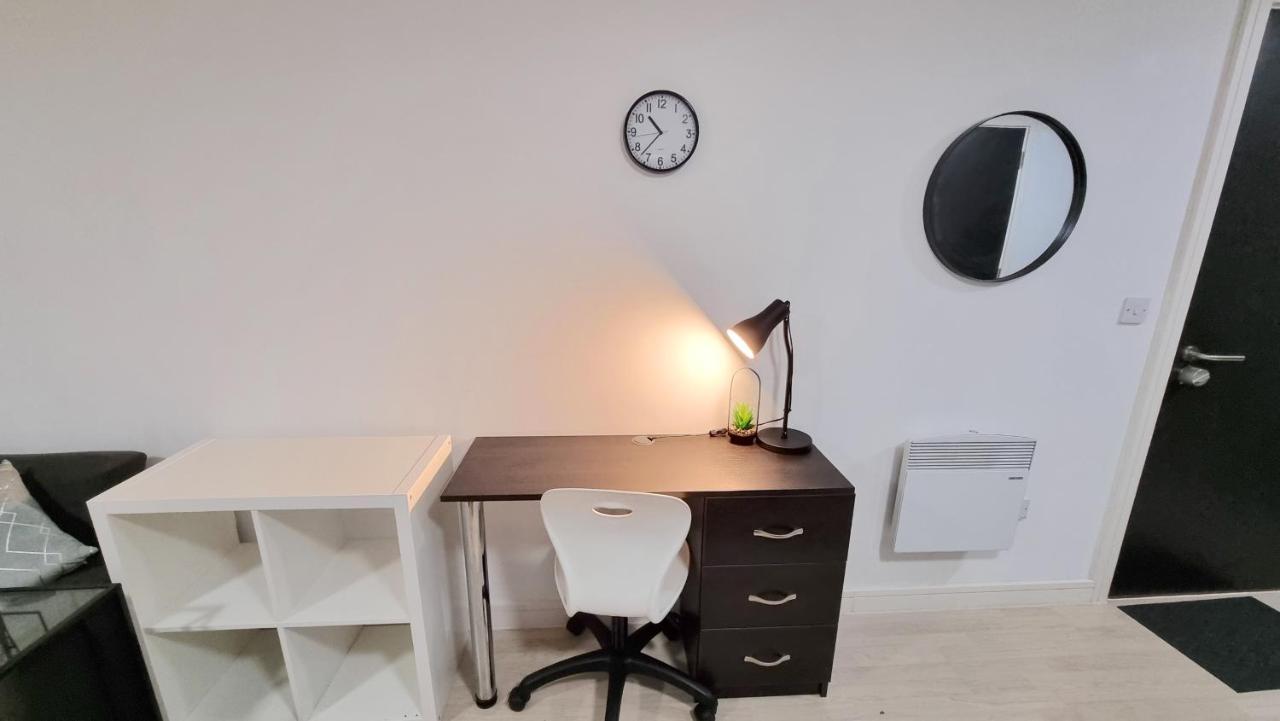 Spacious City Studio / Wifi / Parking Ливерпуль Экстерьер фото