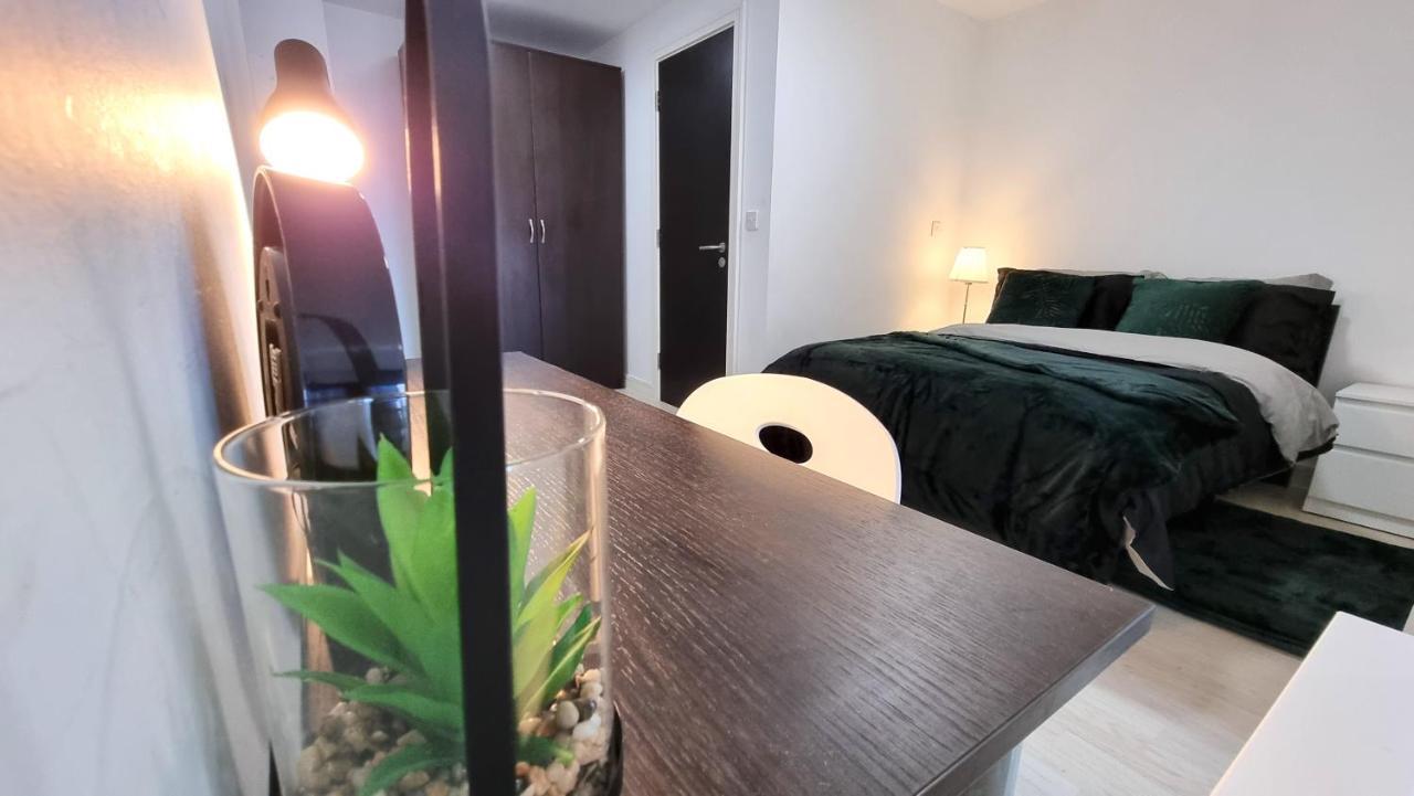Spacious City Studio / Wifi / Parking Ливерпуль Экстерьер фото