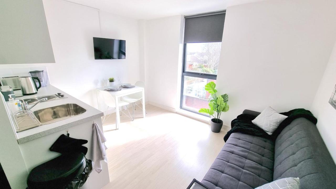 Spacious City Studio / Wifi / Parking Ливерпуль Экстерьер фото